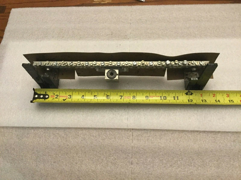 44 Position Neutral / Grounding Bar Fpe With Mounting Stands