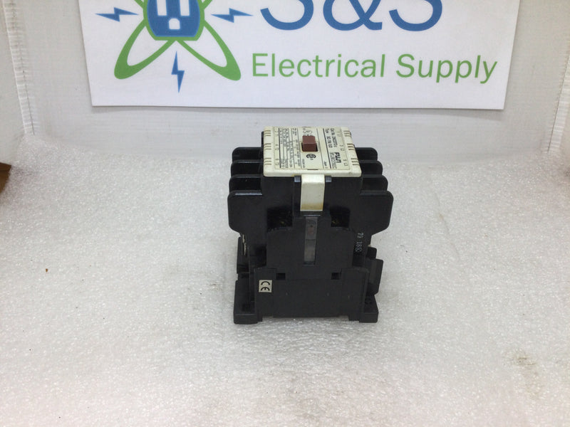 Fuji Electric 2NC0T0 3 Pole 200-220VAC 50/60Hz Type SC-1N/UD Magnetic Contactor