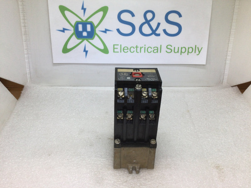 Allen-Bradley 700-P800A1 Convertible Contact Control Relay Nema A600 10A 600VAC Series A