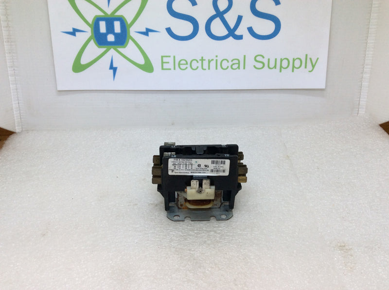 Tyco Electronics 3100A 15Q1952CL Single Pole with Shunt IEC Contactor 40A 600VAC Max Coil: 24V 50/60Hz