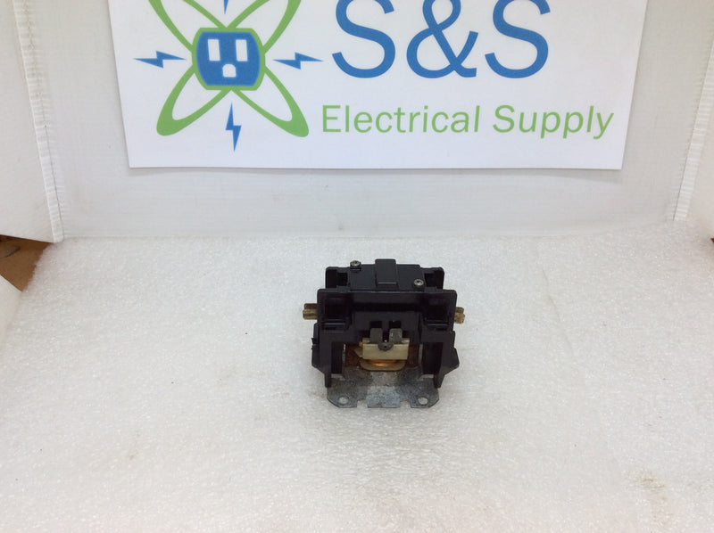Products Unlimited 3100-10Q152C Single Pole 25A 240/277 - 600VAC Contactor Coil: 24V @ 50/60Hz