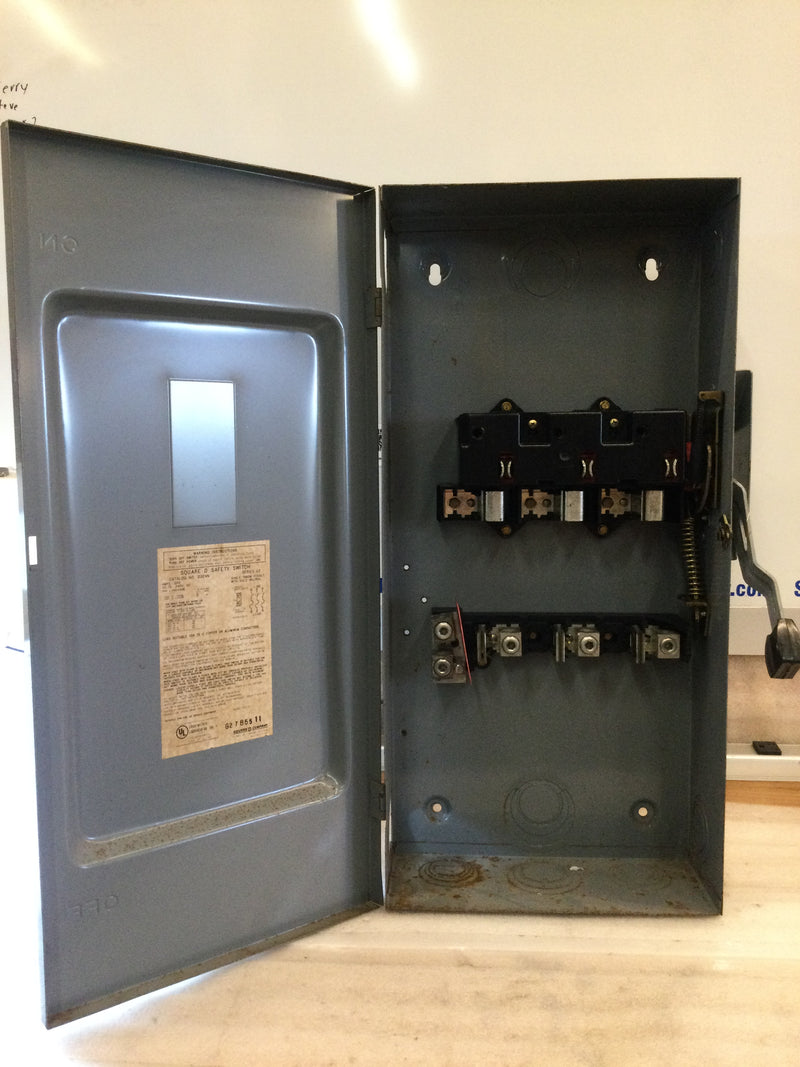 Square D D324N 200A 240VAC 3 Pole 4 Wire Fusible Safety Switch/Disconnect