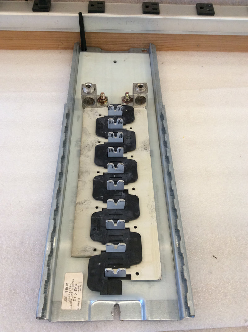 Eaton BR Series 10 Space 20 Circuit 200A 120/240VAC Type BR MLO Load Center Interior (Guts Only)