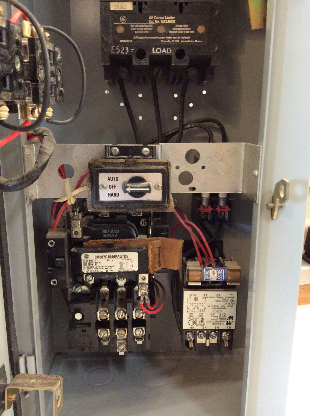300 Line Box General Electric 300-Line Control CR387C1046PAGTDV 3 Phase 30A 600VAC
