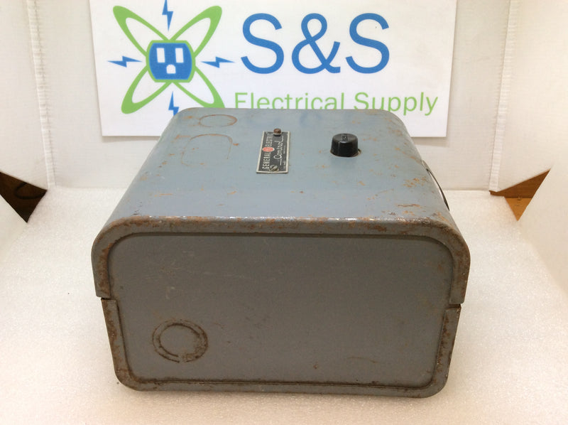 GE/General Electric CR106 3Ph 600VAC 5HP Max Enclosed Magnetic Starter Control