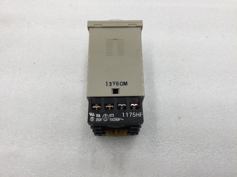 Omron H3BF-8 Timer 120V Contact 5 Amp 250Vac w/10 Amp 250V 1175HP Base