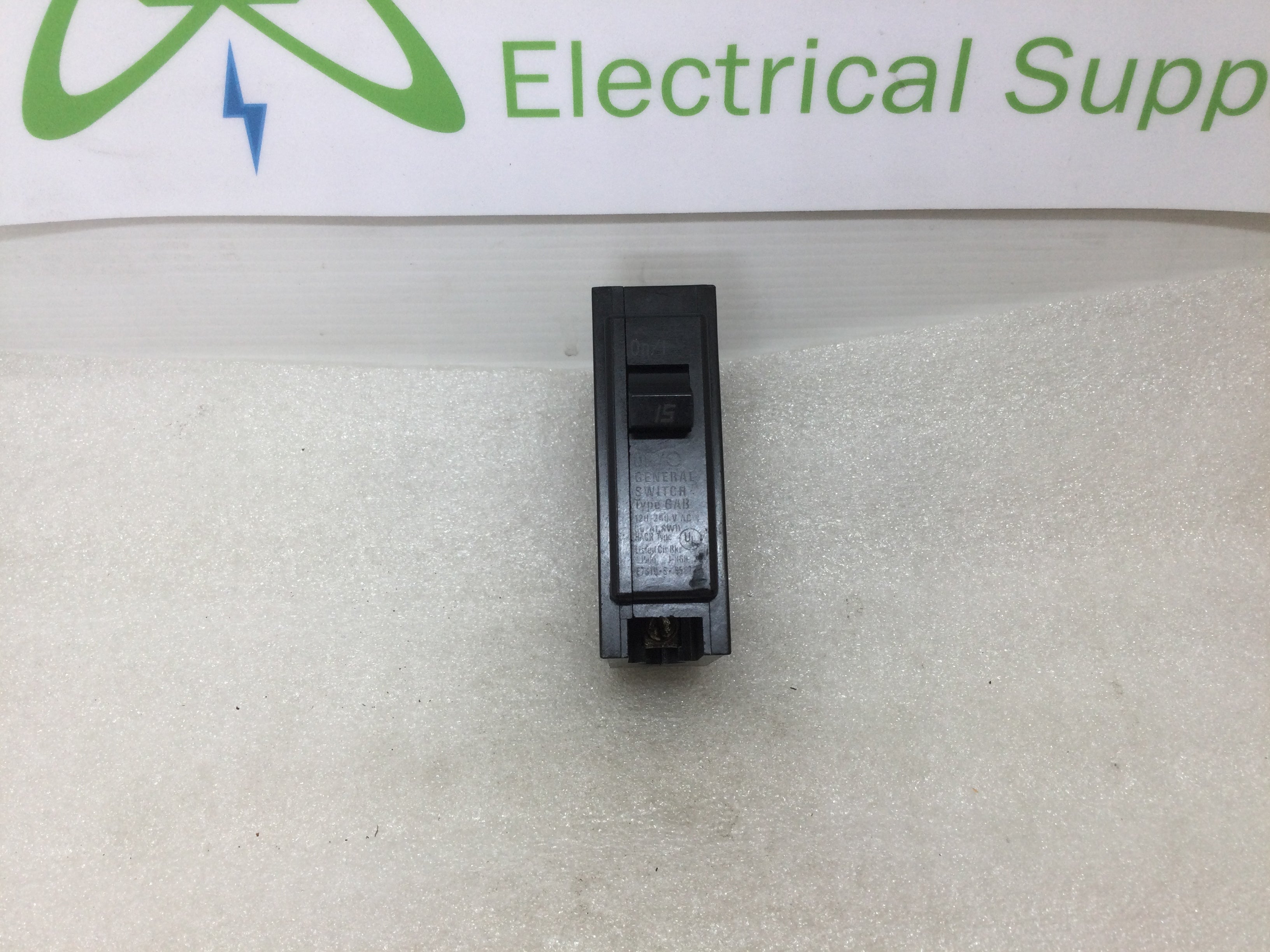 General Switch Rcook General Switch GS15H 15 Amp 1 Pole 120/240V Type GAB Circuit Breaker