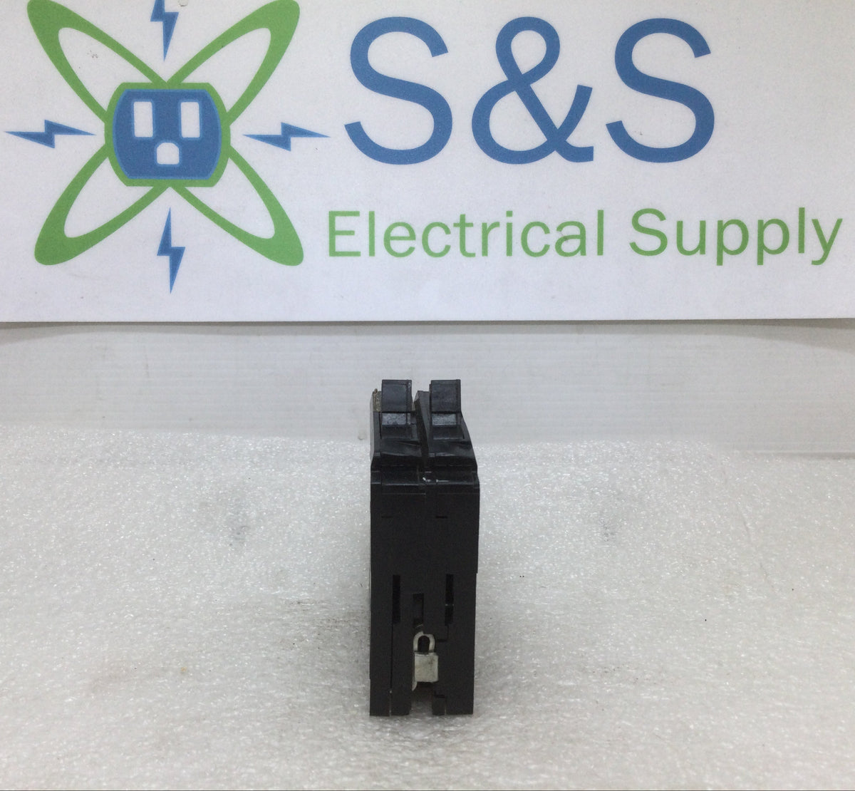 Crouse Hinds MH2020 20 Amp 1 Pole 120/240V Circuit Breaker - Cosmetic