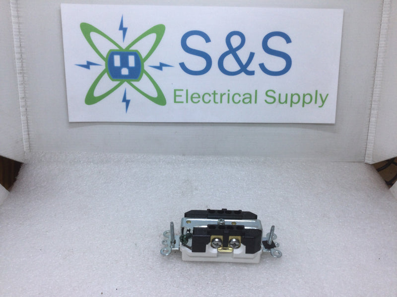 Leviton TDR20-W 20A 125V Decora Style Duplex Receptacle Tamper Resistant White