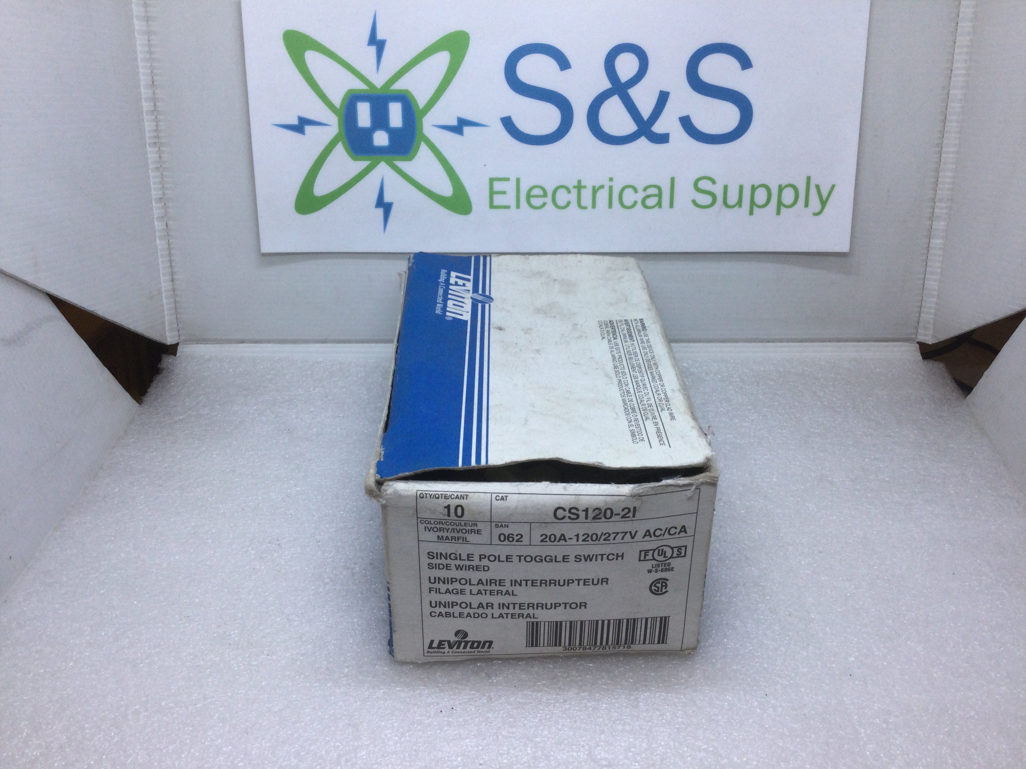 Leviton CS120-2I 20A 120/277VAC Single Pole Toggle Switch Side Wired