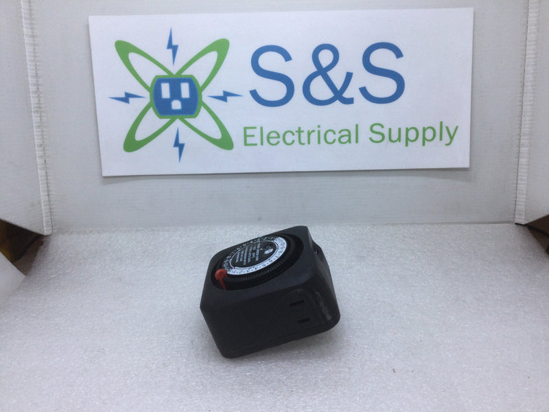 Paige TN111RM33 24 Hour Mechanical Timer 9.5A 125VAC 60Hz Plug In Timer