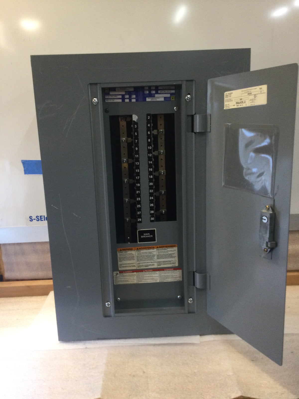 Square D NQOD 60 Amp 208Y/120V Type One Enclosure 3-Phase 4-Wire 30 Sp