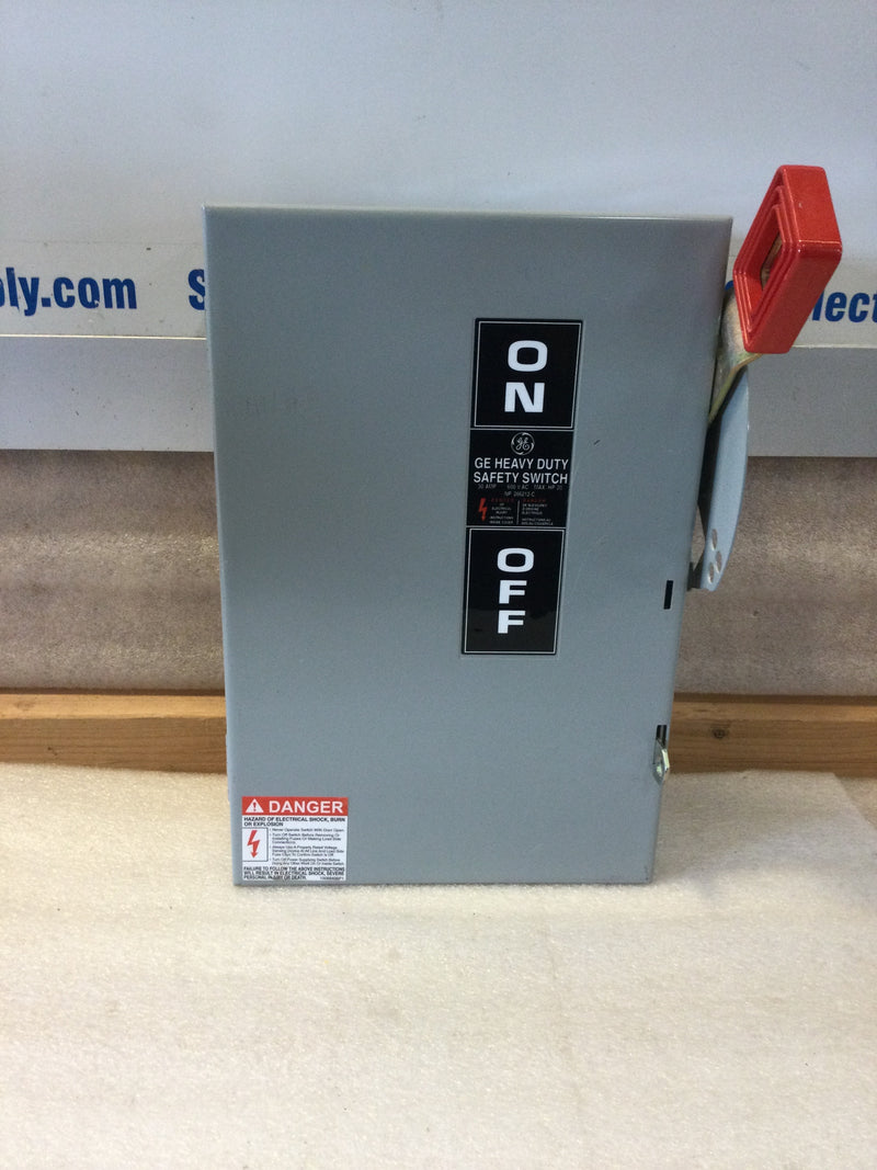 General Electric Heavy Duty Safety Switch Cat. No. TH3361 600V/250VDC 30 Amp 3-Pole