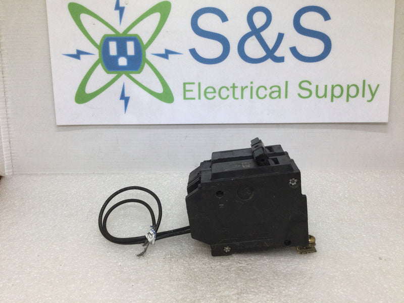 GE THQB1120ST1 20 Amp 1 Pole 240V Breaker W/Shunt Trip