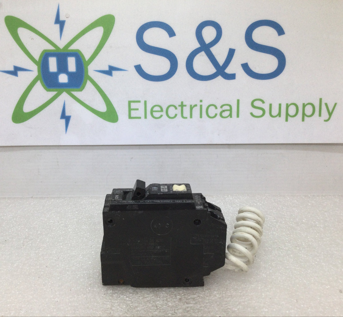 GE THQL1115AF2 15 Amp 1-Pole 120V Combination AFCI Circuit Breaker - Tested