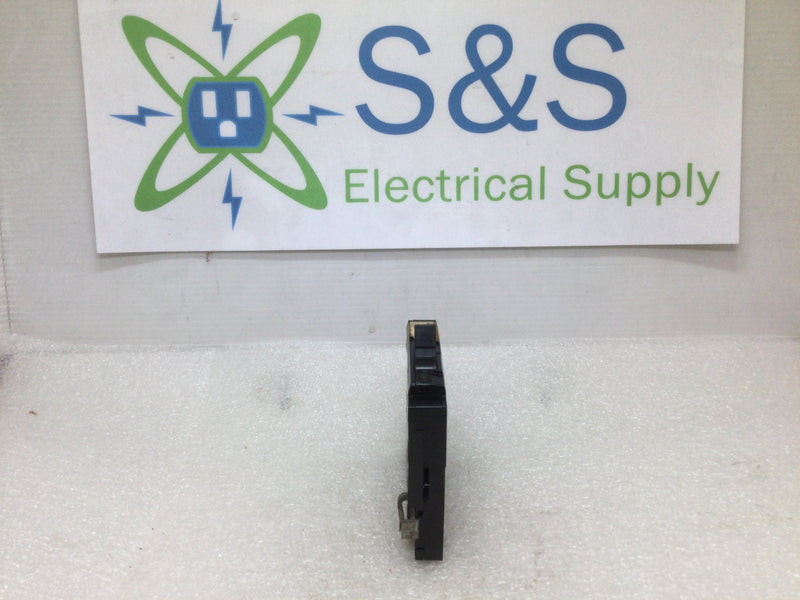 Crouse-Hinds MH130 30 Amp 1 Pole MH Circuit Breaker