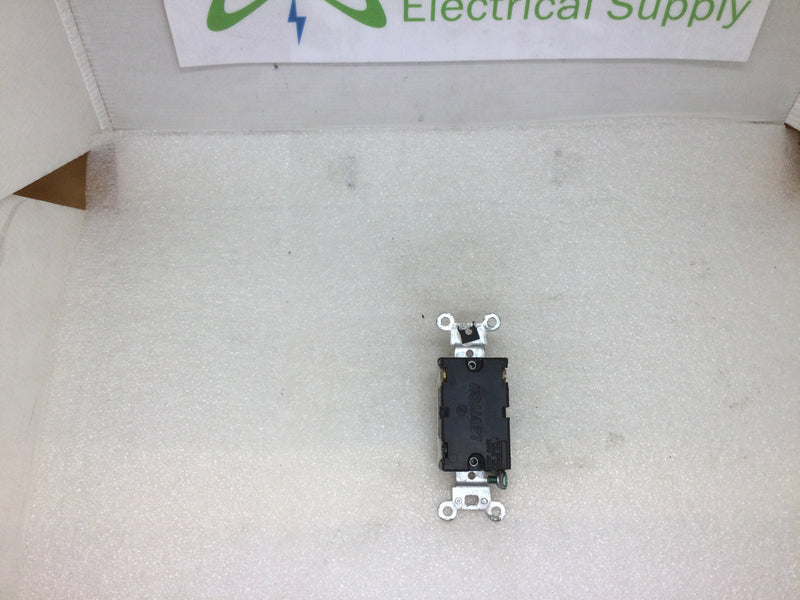 Leviton 1223-SW/1223-LA 20A 120/277VAC 3 Way Toggle Switch 1: White/1: Light Almond