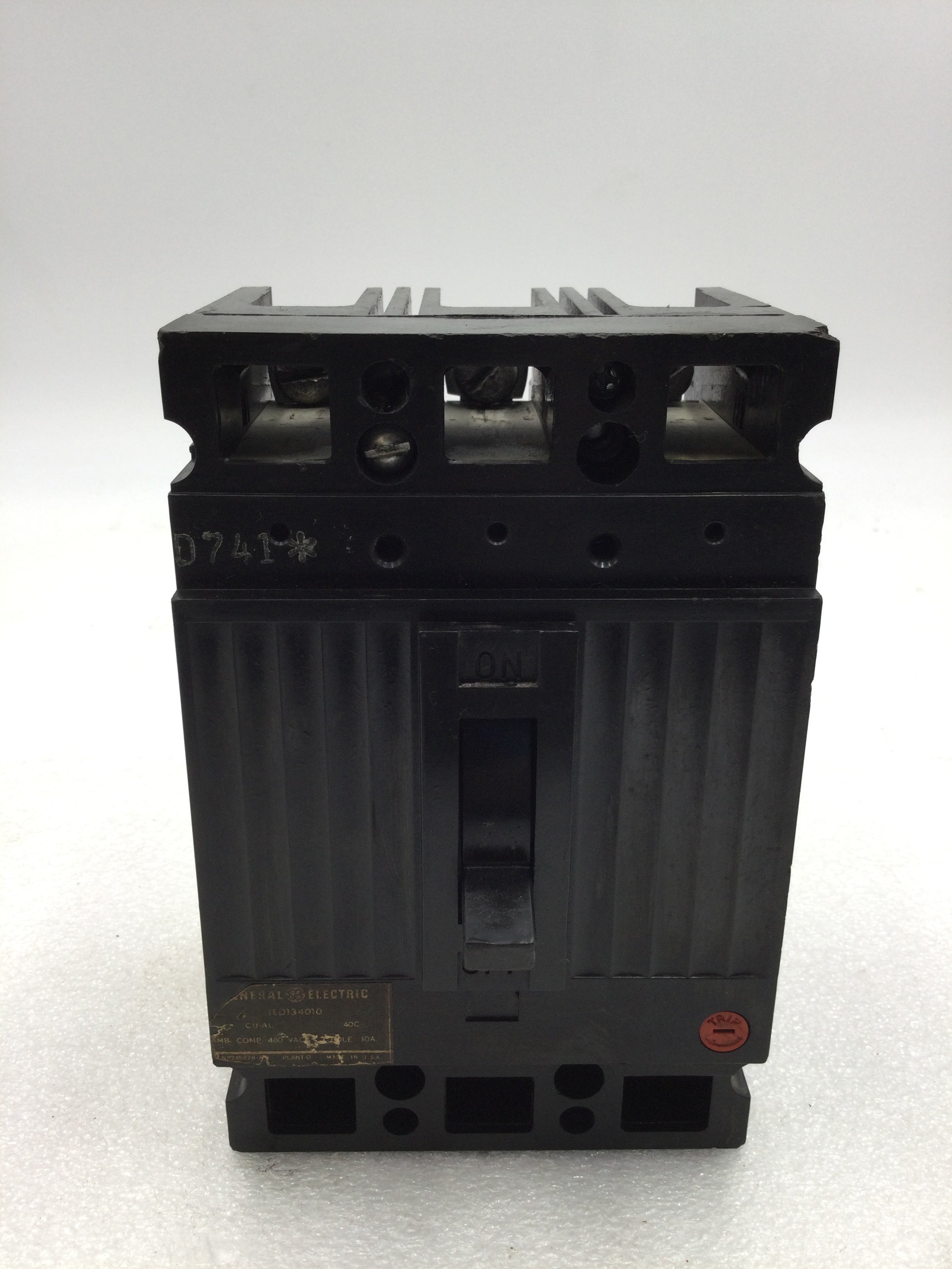 GE General Electric TED134010 10 Amp 3 Pole 480V Circuit Breaker
