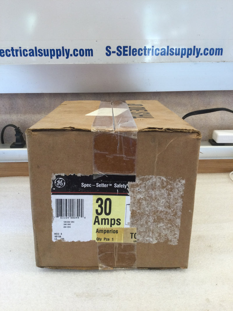 GE/General Electric TG3221 Model 8 30 Amp 240VAC Type 1 Enclosed Fusible Safety Switch