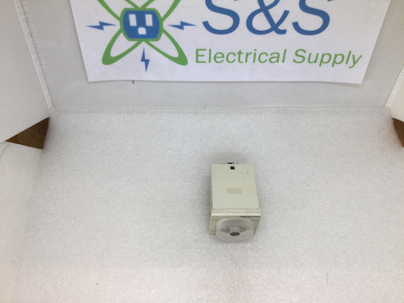 Allen-Bradley 700-HR52TA17 11 Pole Multi-Function Timing Relay Input 100-240VAC 50/60Hz 1/6Hp 5A Pilot Duty