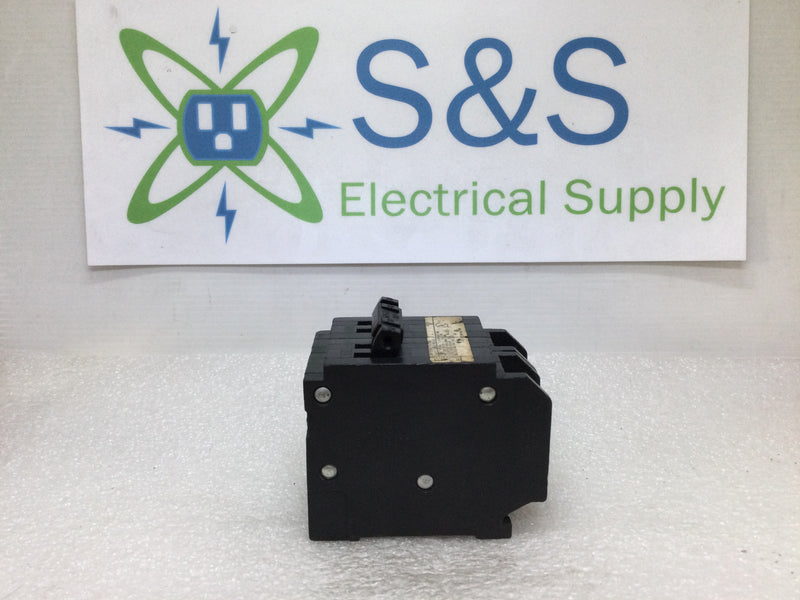 Square D HOMT2020220 20 Amp 2 Pole 120/240V Quad Circuit Breaker