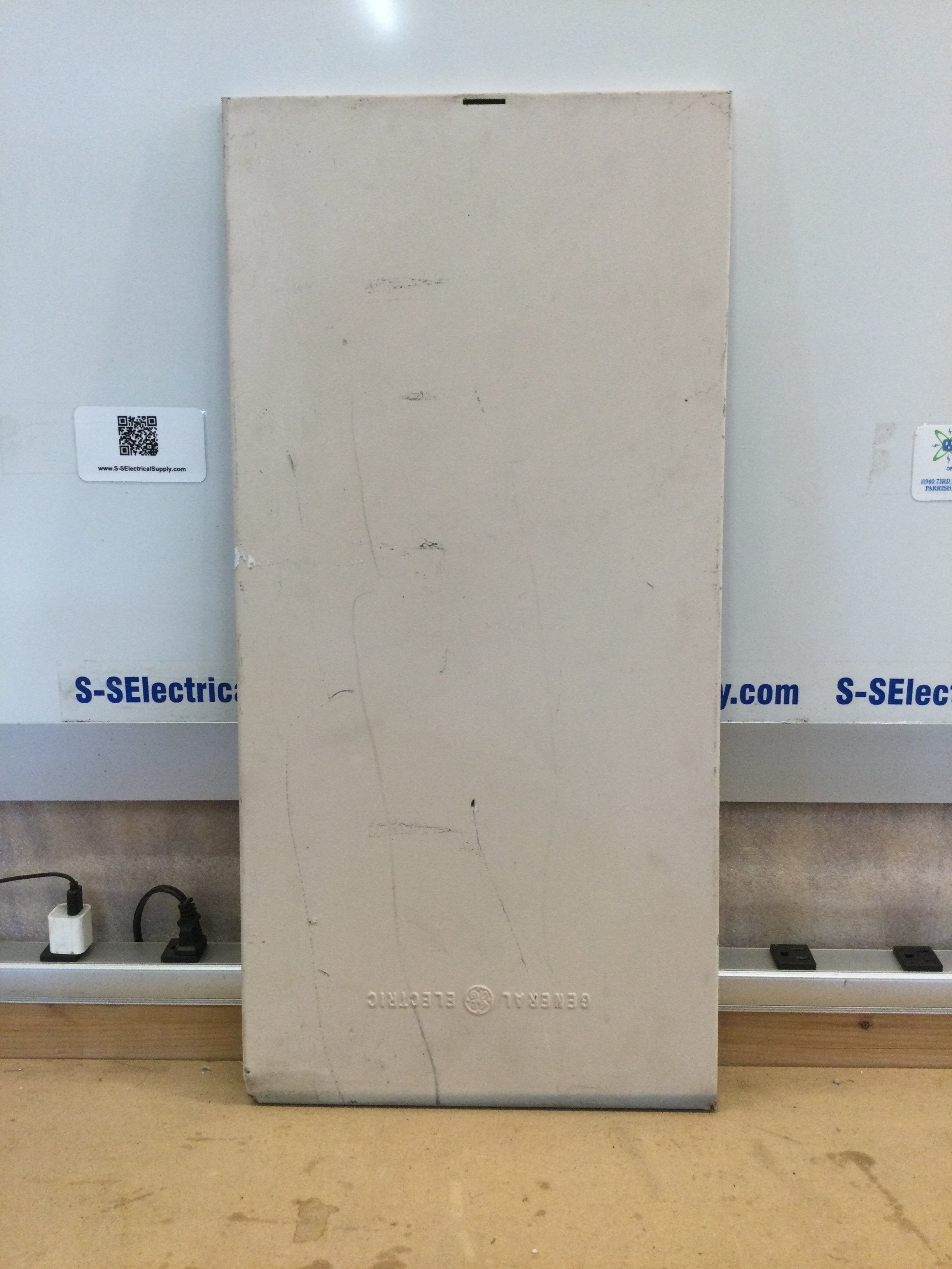 General Electric Ge Panel Door/Cover 120/240vac Nema3r Door