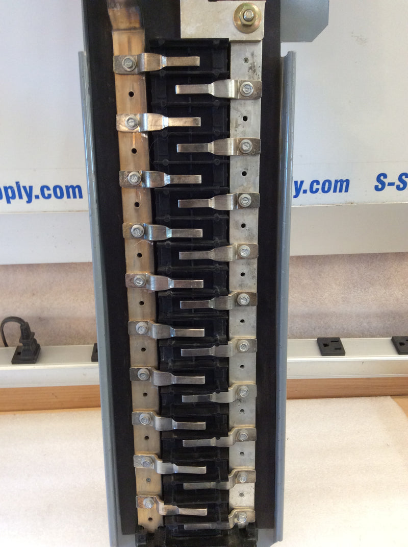 Square D QON40MW200 200 Amp 40 Space 120/240 VAC Load Center Guts Only 6" X 29"