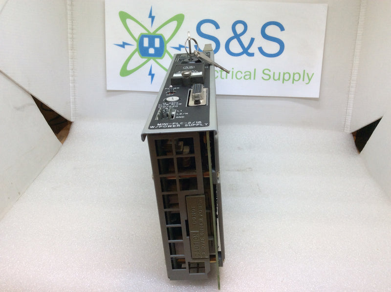 Allen-Bradley 1772-LXP D Mini-PLC-2/16 Processor W/Power Supply 120/240VAC Input 0,80/0,40A Max 5VDC 4A Output