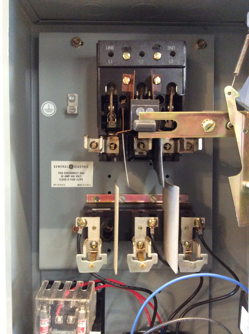 General Electric CR308C1**RYA527 3Ph 30A 600VAC Fusible Combination Motor Starter