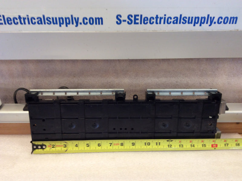 General Electric 12 Space 200A Feed Thru Circuit Breaker Interior 120/240VAC (Guts Only)