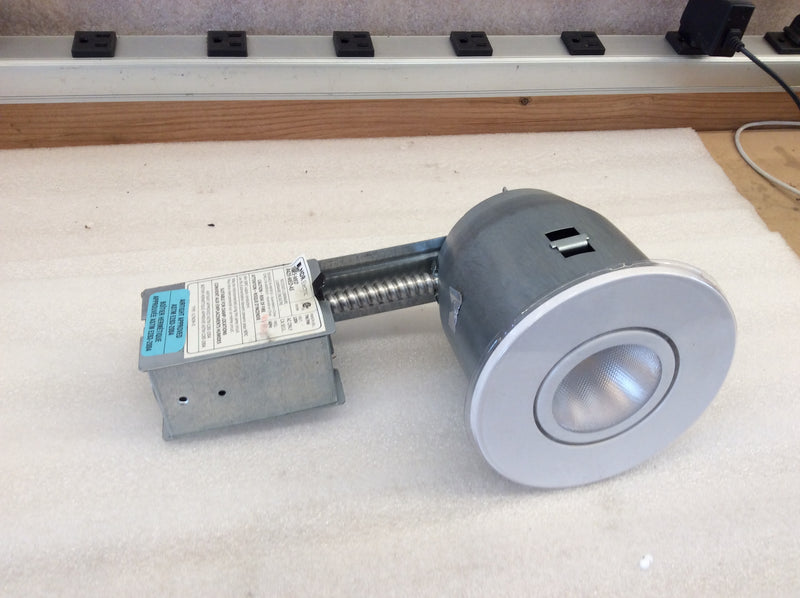 NDR Electric KRS1350-WH 4.25" Recessed Lighting Kit 7W 525Lumen 3K PAR20 LED 120V (New In Box)