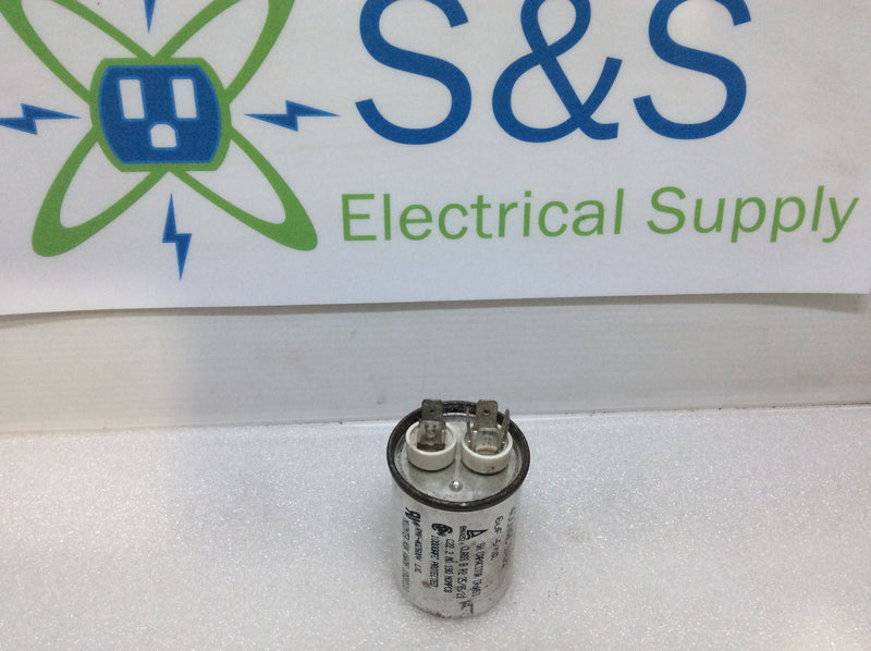 Capacitor 6uf -5/+10% 400Vac 50/60Hz RNV-40Z6004 LXL