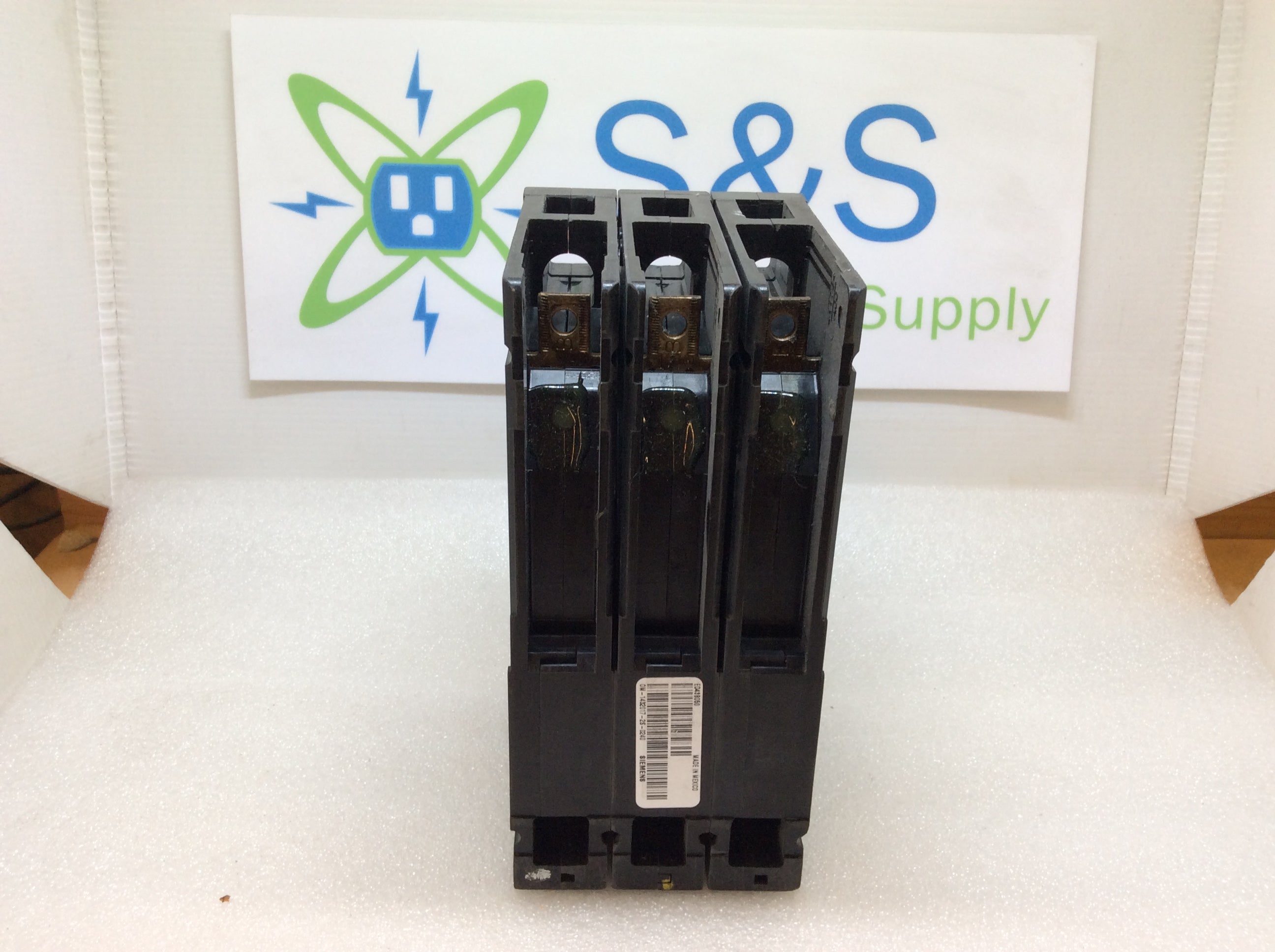 Siemens ED43B050 480v 3 Pole 50 Amp Type ED4 Circuit Breaker
