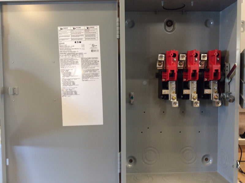 Eaton/Cutler-Hammer DG324URK 200A 240VAC 3 Pole Non-Fusible Nema3R Rainproof Safety Switch (New In Box)