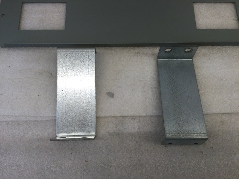 Siemens SF6D Mounting Hardware Strap Kit For 2 Siemens "F" Frame Circuit Breakers (Please See Pics)