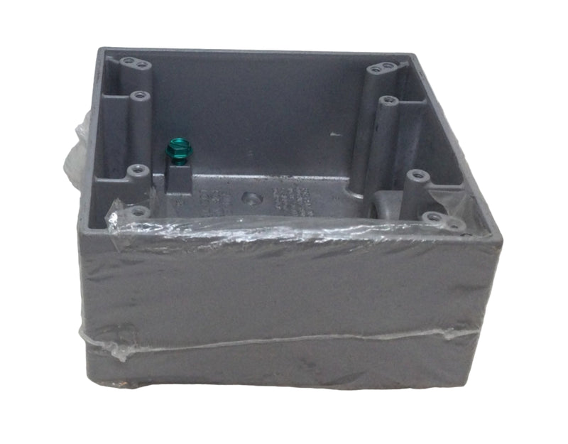 Red Dot 2IH3-2 Three Hole 2-Gang 3/4" Threaded Wet Location Junction/Outlet Box