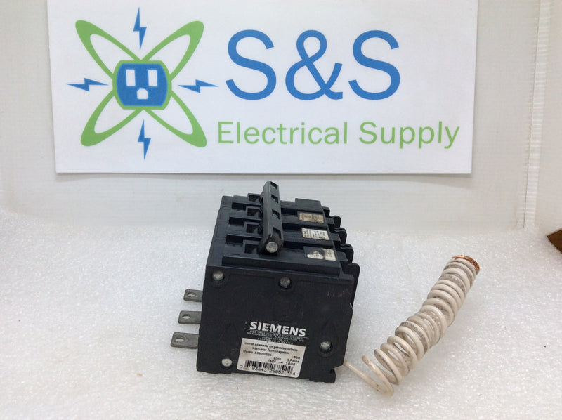 Siemens B33000S01 30 Amp 240v 3 Pole Type BL w/Shunt Circuit Breaker