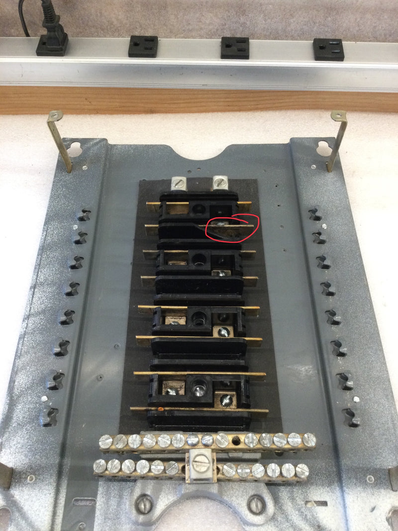 ITE/Siemens Type EQ-P Load Center 8 Space 16 Circuit 120/240V