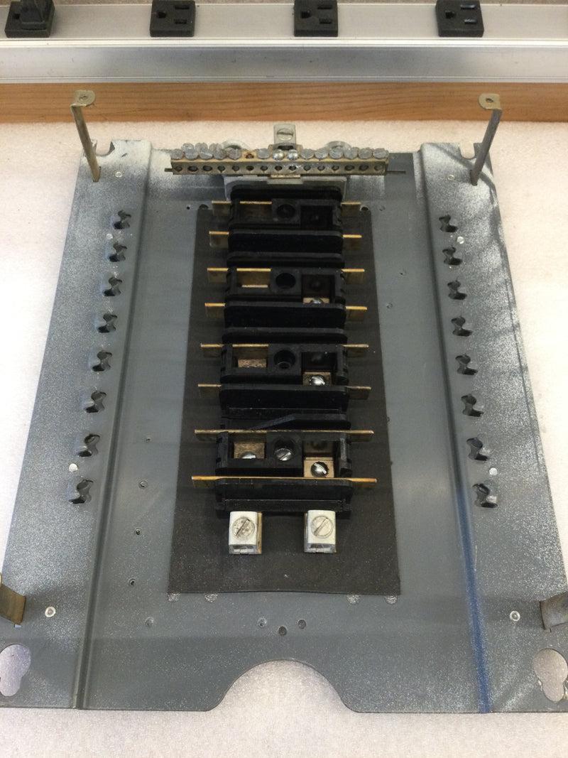 ITE/Siemens Type EQ-P Load Center 8 Space 16 Circuit 120/240V (Please See Pics)