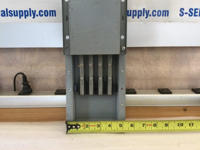 GE DP4HC01SL02; Type DH, 100A, 100 Amp, 600V, 3 Phase, 4W, Style 2 Straight Plug In Busway