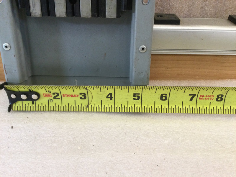 GE DP4HC01SL02; Type DH, 100A, 100 Amp, 600V, 3 Phase, 4W, Style 2 Straight Plug In Busway