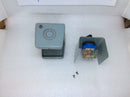 Gould/Rundel Enclosed NO/NC Relay - Switch 600VAC (New Please See Pics)