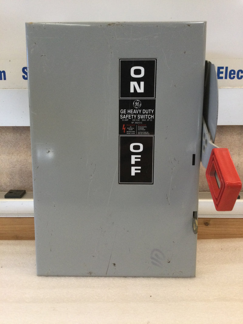 GE/General Electric TH3361, 3 Pole 30 Amp 600V Fusible Nema1 Safety Switch