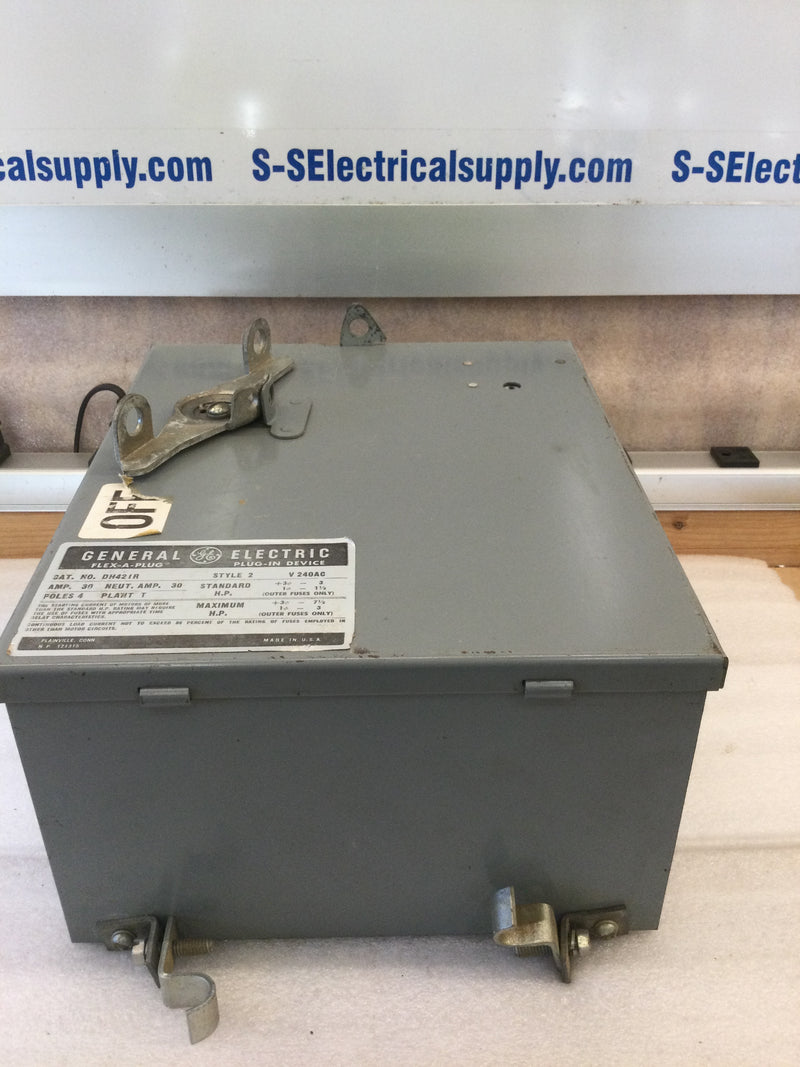 GE/General Electric DH421R Bus Plug, 30A, 240VAC, 4 Poles, Plant T, Plug In Device, Type DH For DH Series Bus Ways