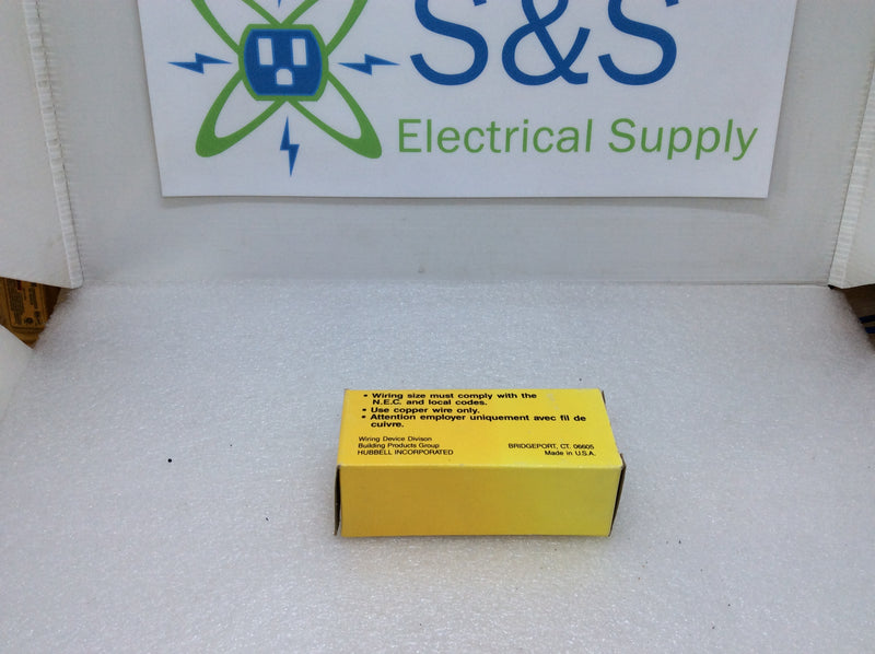 Hubbell 2152-I 2 Pole 3 Wire 15A 125VAC Duplex Receptacle Nema 5-15R (New Open Box)