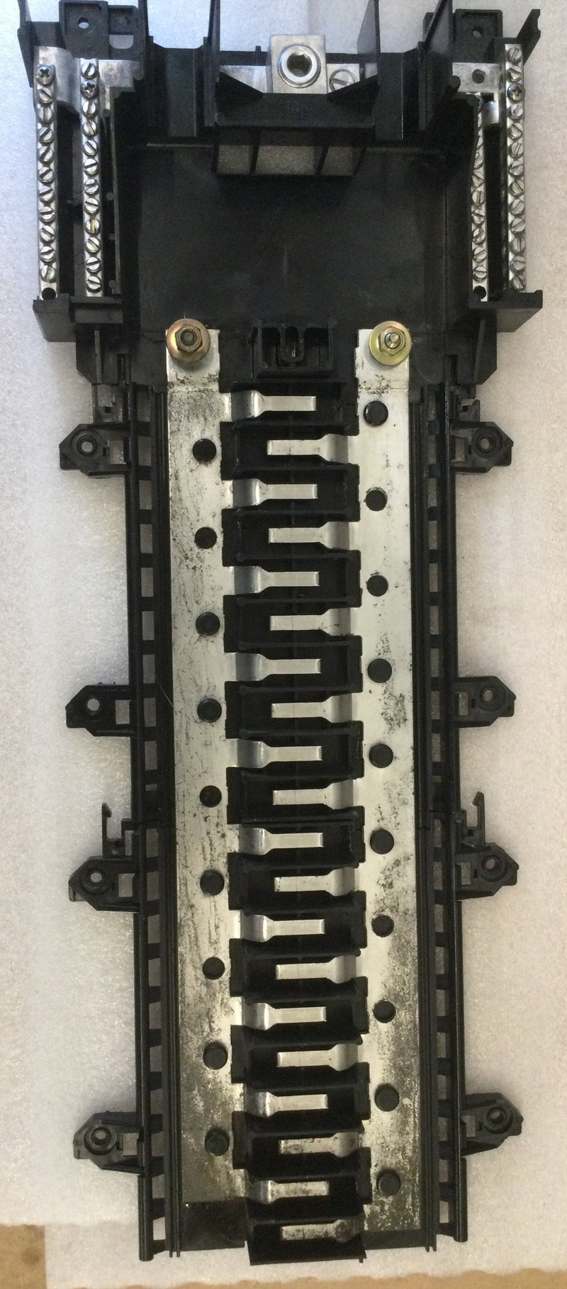 Square D QO140M200P 200A 40 Circuit 120/240VAC Main Breaker Panel Guts Only