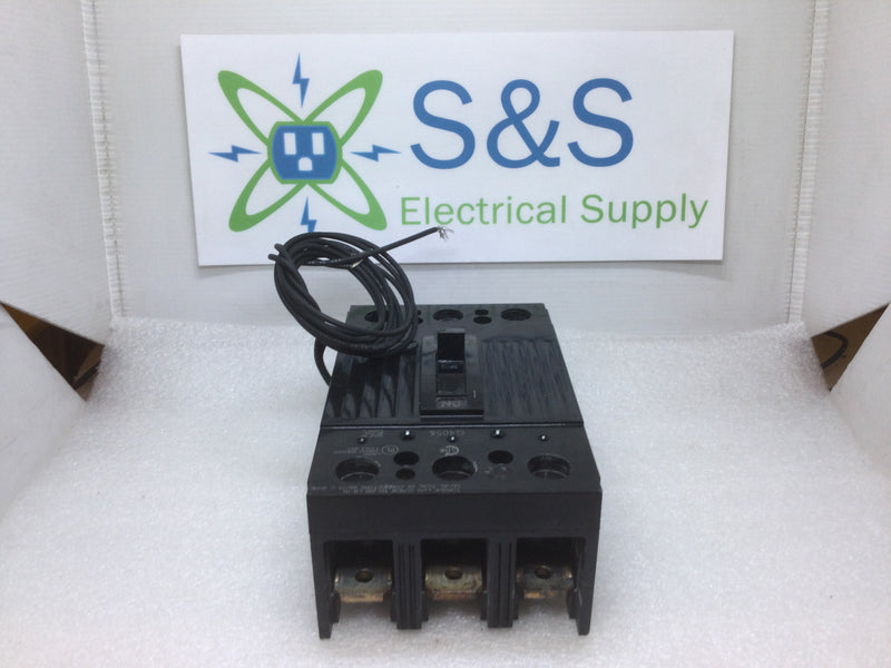 General Electric TQD32150ST1 3 Pole 150A 240VAC Shunt Trip Circuit Breaker