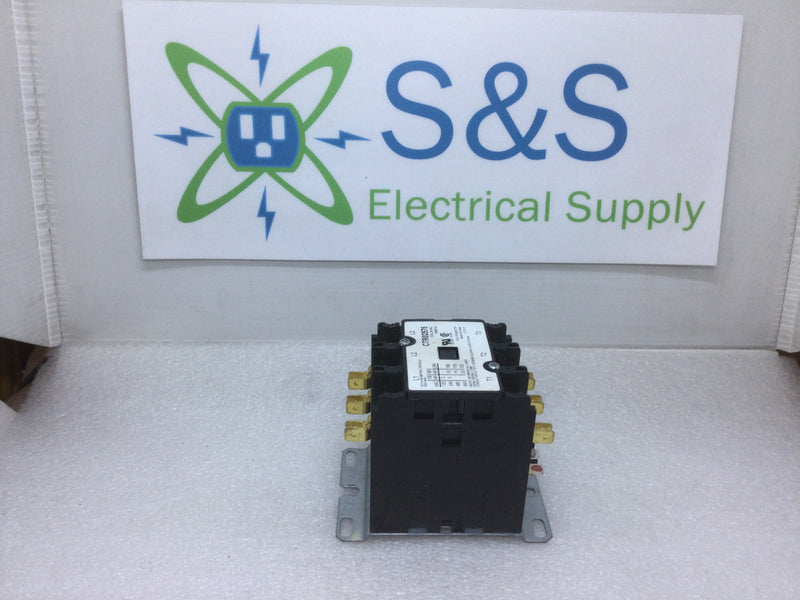 Trane CTR02575 3 Pole 40 Amp 600VAC 20Hp @ 3Ph Max HVAC Contactor (New Open Box)