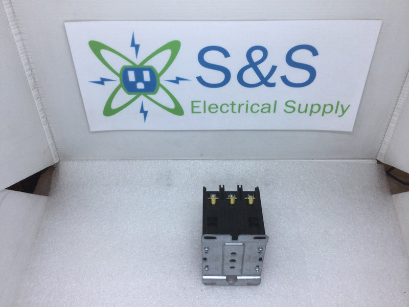 Trane CTR02575 3 Pole 40 Amp 600VAC 20Hp @ 3Ph Max HVAC Contactor (New Open Box)