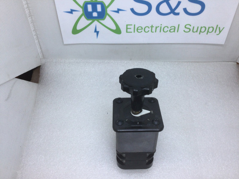 General Electric 10AA003 Type SBM Switch 3 Position Rotary Control Swi